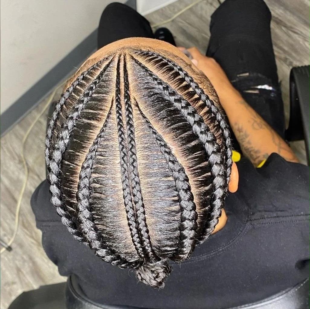 Fan-shaped cornrows, top view